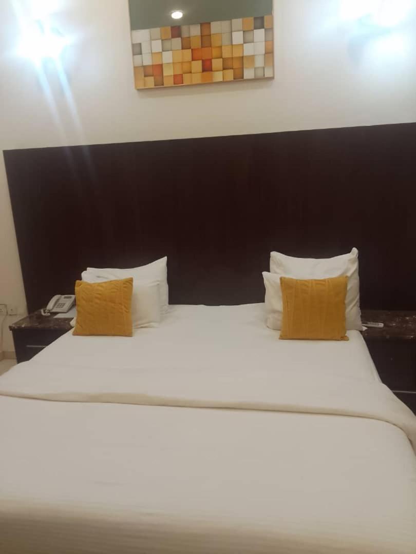 Diamond Lane Hotel Abuja Extérieur photo